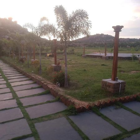 Hampi Nature Cottage Eksteriør bilde